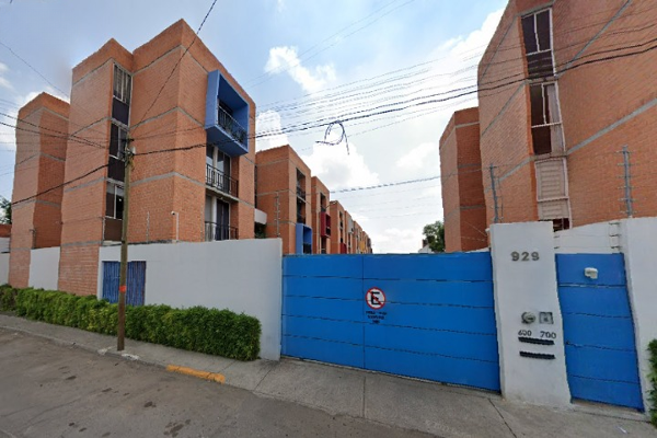Foto de inmueble en Calle Nicolás Bravo 929, Col. San Carlos C.P. 44460, Guadalajara