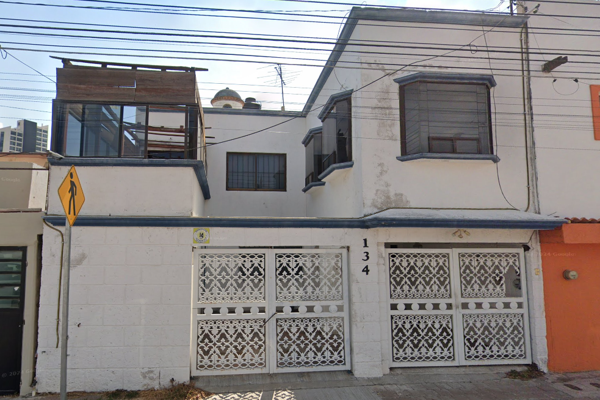 Foto de inmueble en Marqués de Cruillas 134 #134, Col. Altos del Marqués C.P. 76146, Querétaro