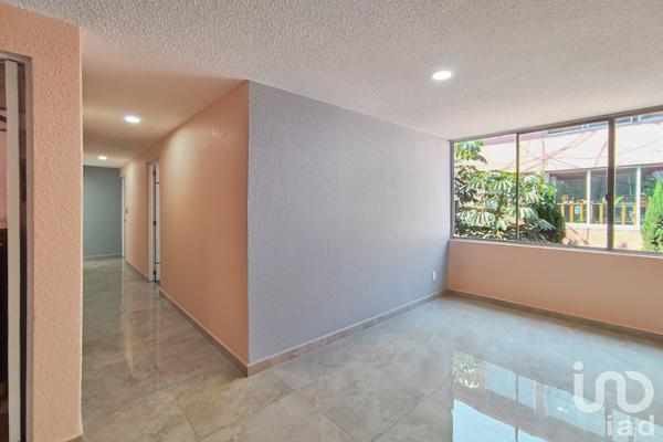 Foto de inmueble en Centlapatl, Col. San Martín Xochinahuac C.P. 02120, Azcapotzalco