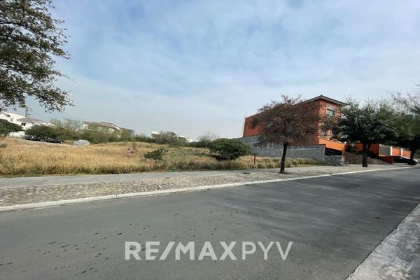 Foto de inmueble en Central, Col. Residencial Cordillera C.P. 66196, Santa Catarina