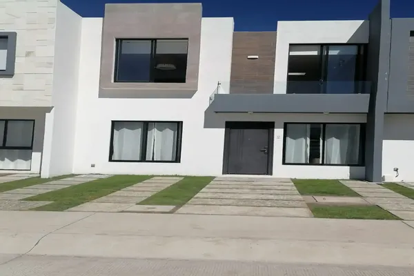 Foto de inmueble en  , Col. Centro C.P. 76800, San Juan del Río