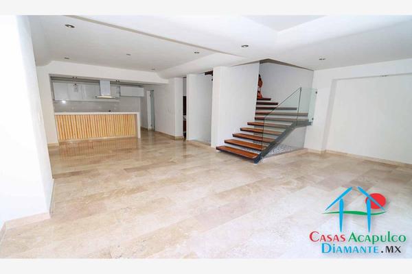 Foto de inmueble en Cda. Costera de las Palmas #VILLAS SANTORINI, Col. Playa Diamante C.P. 39897, Acapulco de Juárez