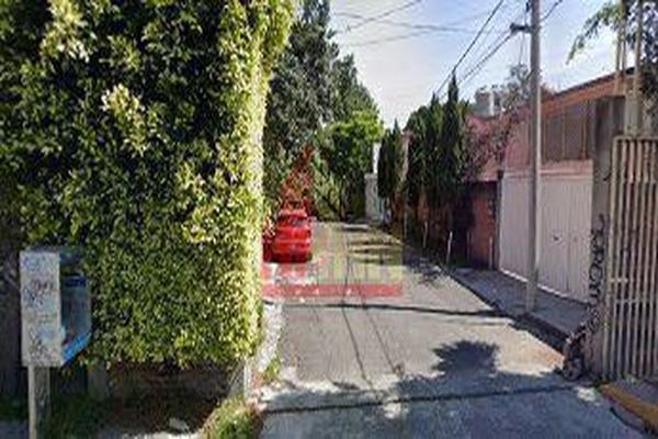 Foto de inmueble en Cerrada de Ahuehuete, Col. Miguel Hidalgo 4A Sección C.P. 14250, Tlalpan
