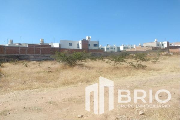 Foto de inmueble en Cerro Largo, Col. Ampliación El Saltito C.P. 34108, Durango