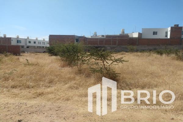 Foto de inmueble en Cerro Largo, Col. Ampliación El Saltito C.P. 34108, Durango