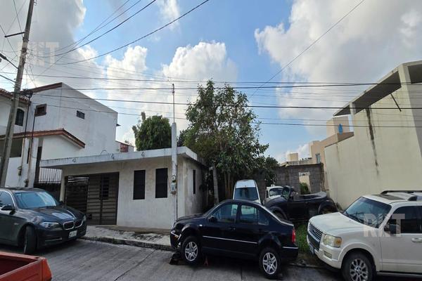 Foto de inmueble en  , Col. Choferes C.P. 89337, Tampico