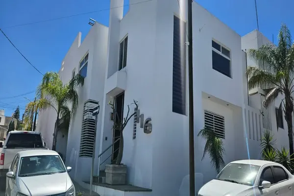 Foto de inmueble en CIRCUITO DE LA AURORA #116, Col. Villa de Nuestra Señora de La Asunción Sector Encino C.P. 20126, Aguascalientes