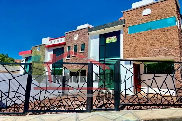 Foto de inmueble en CTO SAN JUAN #80, Col. Granjas Banthí Sección SO C.P. 76804, San Juan del Río