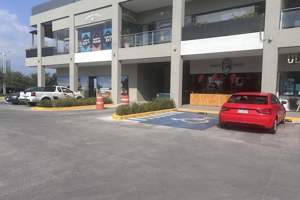 Foto de inmueble en Circuito Universidades, Col. El Marqués C.P. 76047, Querétaro