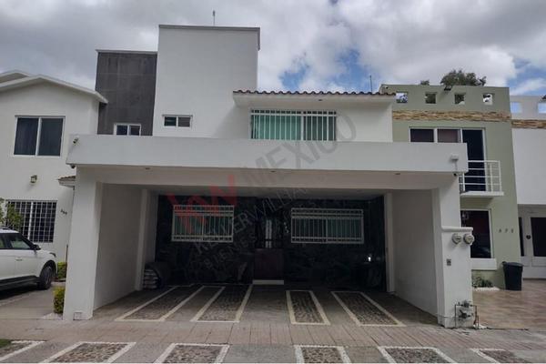Foto de inmueble en CIRCUITO VIÑEDOS, Col. Bosques de San Juan C.P. 76803, San Juan del Río