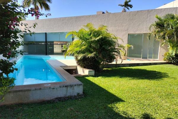 Foto de inmueble en -, Col. Club de Golf La Ceiba C.P. 97302, Mérida