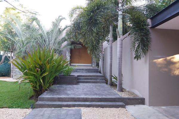 Foto de inmueble en , Col. Club de Golf La Ceiba C.P. 97302, Mérida