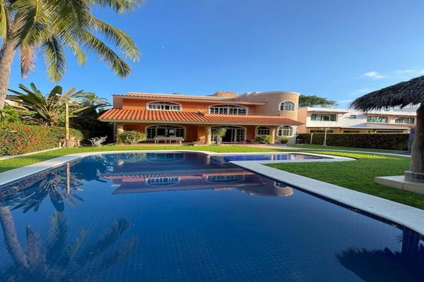 Foto de inmueble en  , Col. Club Santiago C.P. 28868, Manzanillo