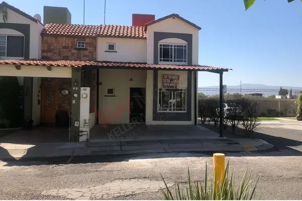 Foto de inmueble en Cluster Moreira, Col. Real de Arboledas C.P. 38060, Celaya