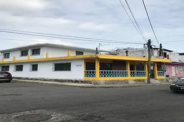 Foto de inmueble en Cortes y calle 10 #1300, Col. Pocitos y Rivera C.P. 91729, Veracruz