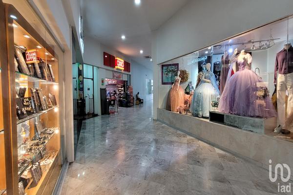 Foto de inmueble en Costera Miguel Alemán #217, Col. Magallanes C.P. 39670, Acapulco de Juárez