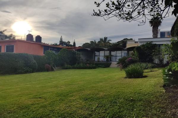 Foto de inmueble en  , Col. Cuernavaca Centro C.P. 62000, Cuernavaca