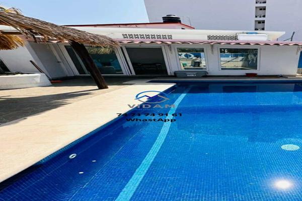 Foto de inmueble en Av costera miguel aleman #301Int. 301, Col. Costa Azul C.P. 39850, Acapulco de Juárez