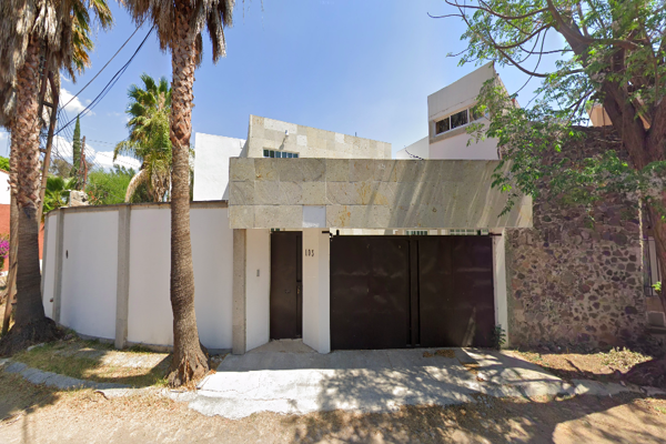 Foto de inmueble en 1ª Cerrada de Los Manzanos #103, Col. Jurica Pinar C.P. 76100, Querétaro