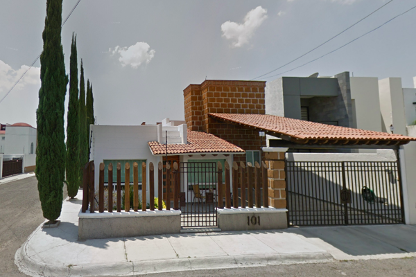 Foto de inmueble en Cerro el Divisadero  #101, Col. Colinas de Juriquilla C.P. 76230, Querétaro