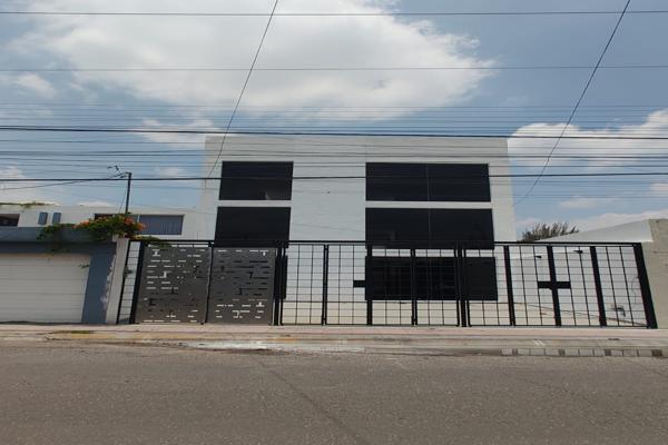 Foto de inmueble en Calle Juan Caballero y Osio #s/n, Col. Jardines de Querétaro C.P. 76020, Querétaro