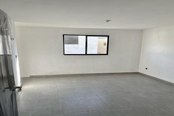 Foto de inmueble en Hacienda San Bartolome, Col. Lomas Virreyes C.P. 22244, Tijuana