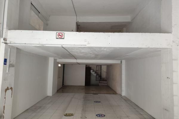 Foto de inmueble en Avenida Presidente Plutarco Elías Calles, Col. Santa Anita C.P. 08300, Iztacalco