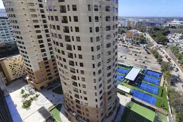 Foto de inmueble en Paseo del Centenario, Col. Zona Urbana Río Tijuana C.P. 22010, Tijuana