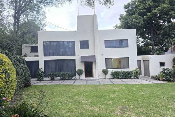 Foto de inmueble en De los Ciruelos, Col. Jardines de San Mateo C.P. 53240, Naucalpan de Juárez