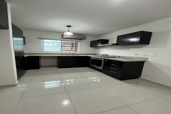 Foto de inmueble en  , Col. Del Valle Sect Norte C.P. 66268, San Pedro Garza García