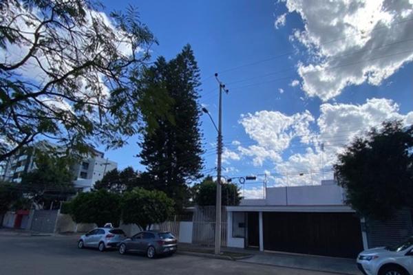 Foto de inmueble en Diamante, Col. Bosques de La Victoria C.P. 44540, Guadalajara