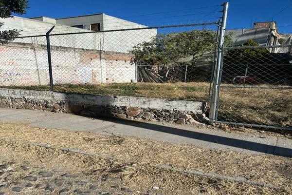 Foto de inmueble en Stirling Dickinson  #s/n, Col. San Antonio C.P. 37750, San Miguel de Allende