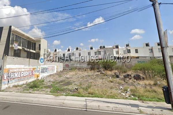 Foto de inmueble en Avenida de la Luz #s/n, Col. Cerrito Colorado C.P. 76116, Querétaro