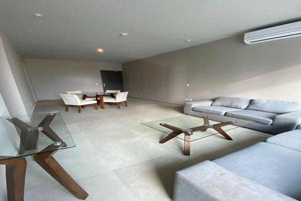 Foto de inmueble en El aguacatl, Col. El Aguacatal C.P. 66197, Santa Catarina