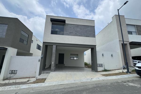 Foto de inmueble en  , Col. El Barrial C.P. 67303, Santiago