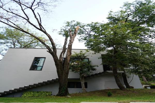 Foto de inmueble en  , Col. El Barrial C.P. 67303, Santiago