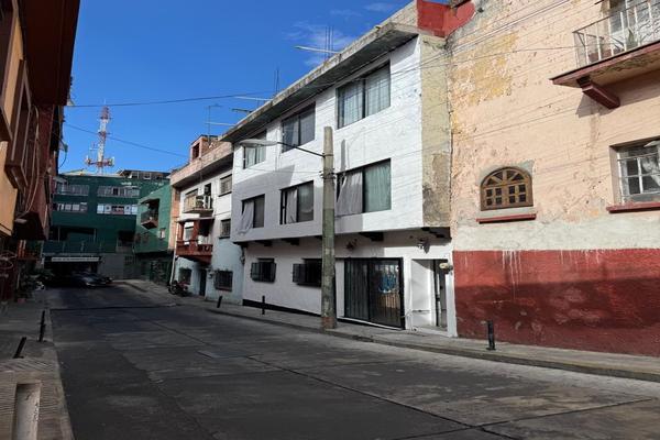 Foto de inmueble en Eliseo Aragón, Col. Cuernavaca Centro C.P. 62000, Cuernavaca