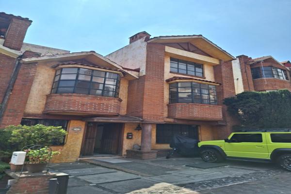 Foto de inmueble en ENCINOS, Col. Miguel Hidalgo 4A Sección C.P. 14250, Tlalpan