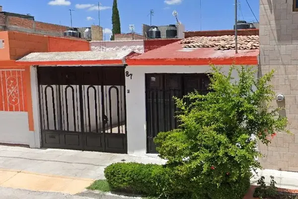 Foto de inmueble en ESTOCOLMO #00, Col. La Paz C.P. 76804, San Juan del Río
