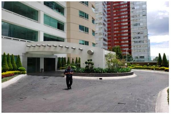 Foto de inmueble en Avenida Santa Fe, Col. Santa Fe Cuajimalpa C.P. 05348, Cuajimalpa de Morelos