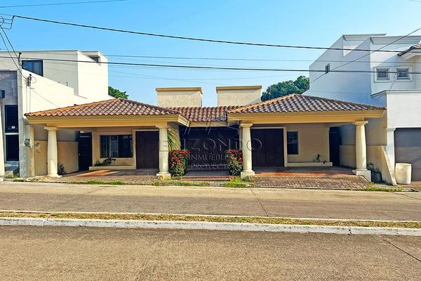Foto de inmueble en  , Col. Flamboyanes C.P. 89330, Tampico