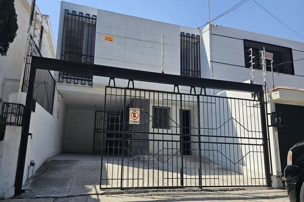 Foto de inmueble en Francisco de Quevedo, Col. Arcos Vallarta C.P. 44130, Guadalajara
