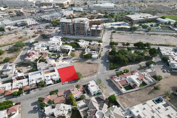 Foto de inmueble en Francisco de Villaespesa #*, Col. Residencial los Fresnos C.P. 27018, Torreón