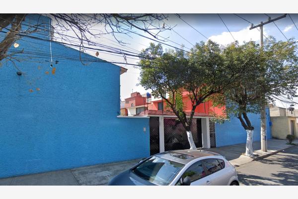 Foto de inmueble en FRANCISCO SARABIA #200, Col. San Juan Tlihuaca C.P. 02400, Azcapotzalco