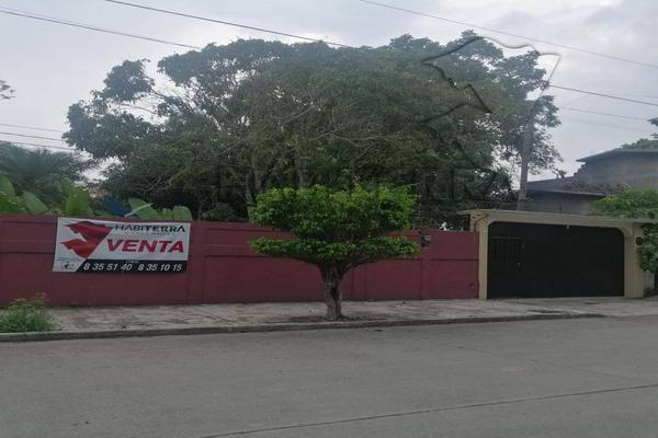 Foto de inmueble en GENERAL SILVA, Col. Santiago de La Peña C.P. 92770, Tuxpan