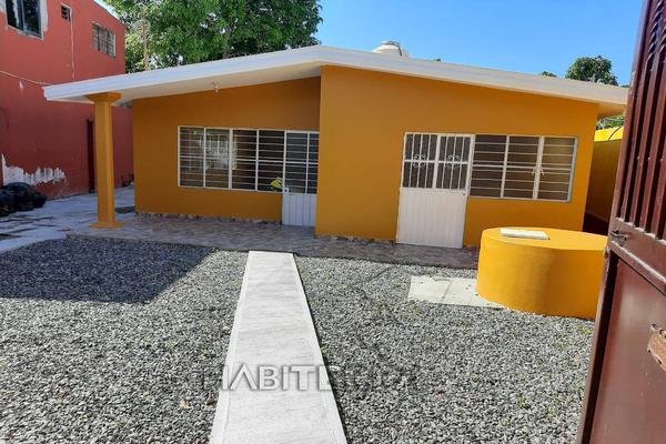Foto de inmueble en GENERAL SILVA, Col. Santiago de La Peña C.P. 92770, Tuxpan