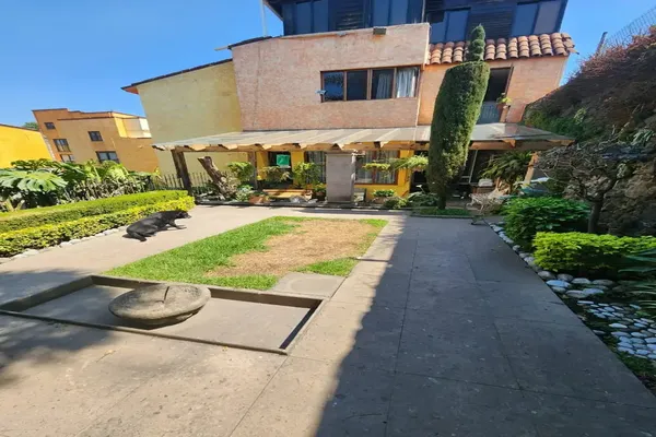 Foto de inmueble en Guadalupe I Ramirez #1008, Col. Santa María Tepepan C.P. 16020, Xochimilco