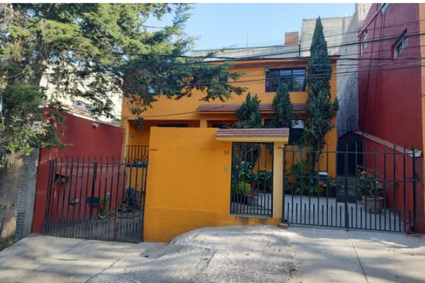Foto de inmueble en GUADALUPE VICTORIA #10, Col. Miguel Hidalgo 3A Sección C.P. 14250, Tlalpan