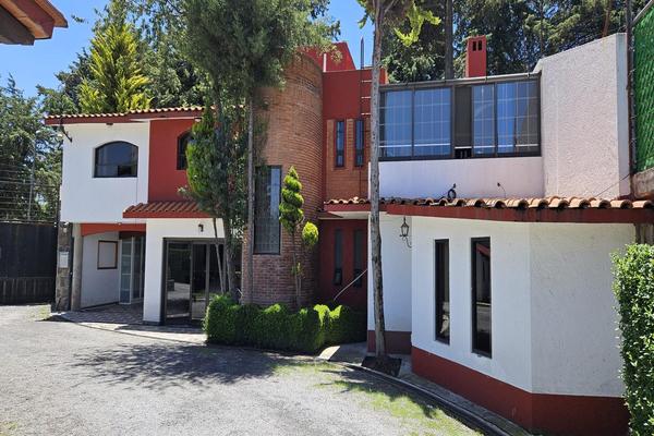 Foto de inmueble en  , Col. Hacienda San José Barbabosa C.P. 51357, Zinacantepec
