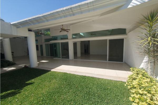 Foto de inmueble en  , Col. Hacienda Tetela C.P. 62160, Cuernavaca